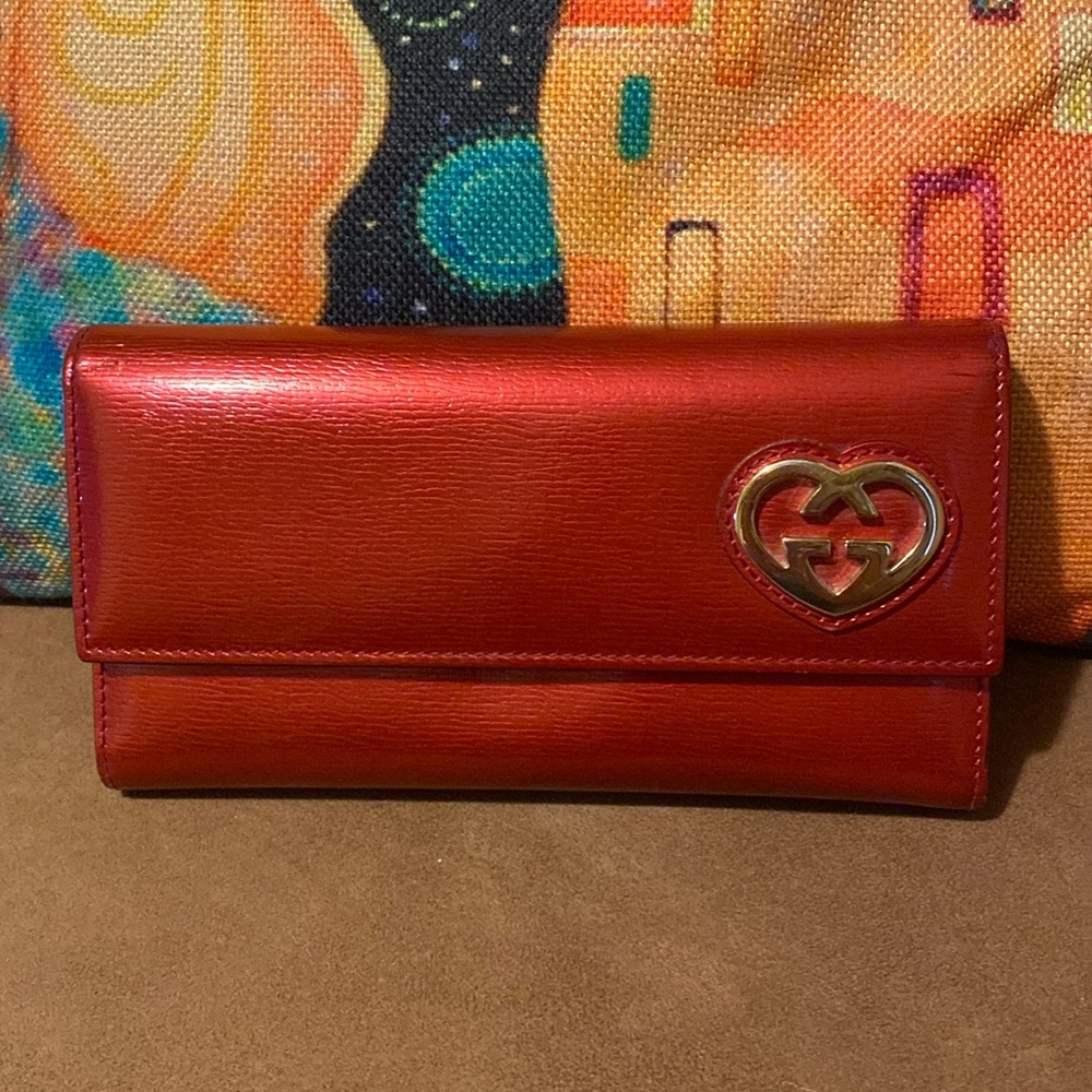AUTHENTIC GUCCI LONG WALLET RED WITH ENTWINED HEARTS BETTER THAN EUC DUST BAG